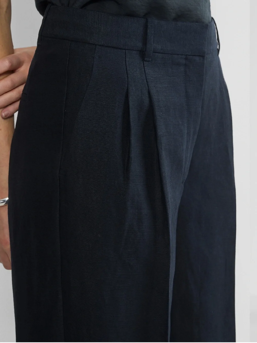 Aritzia The Effortless Pant™ - CruiseLinen
